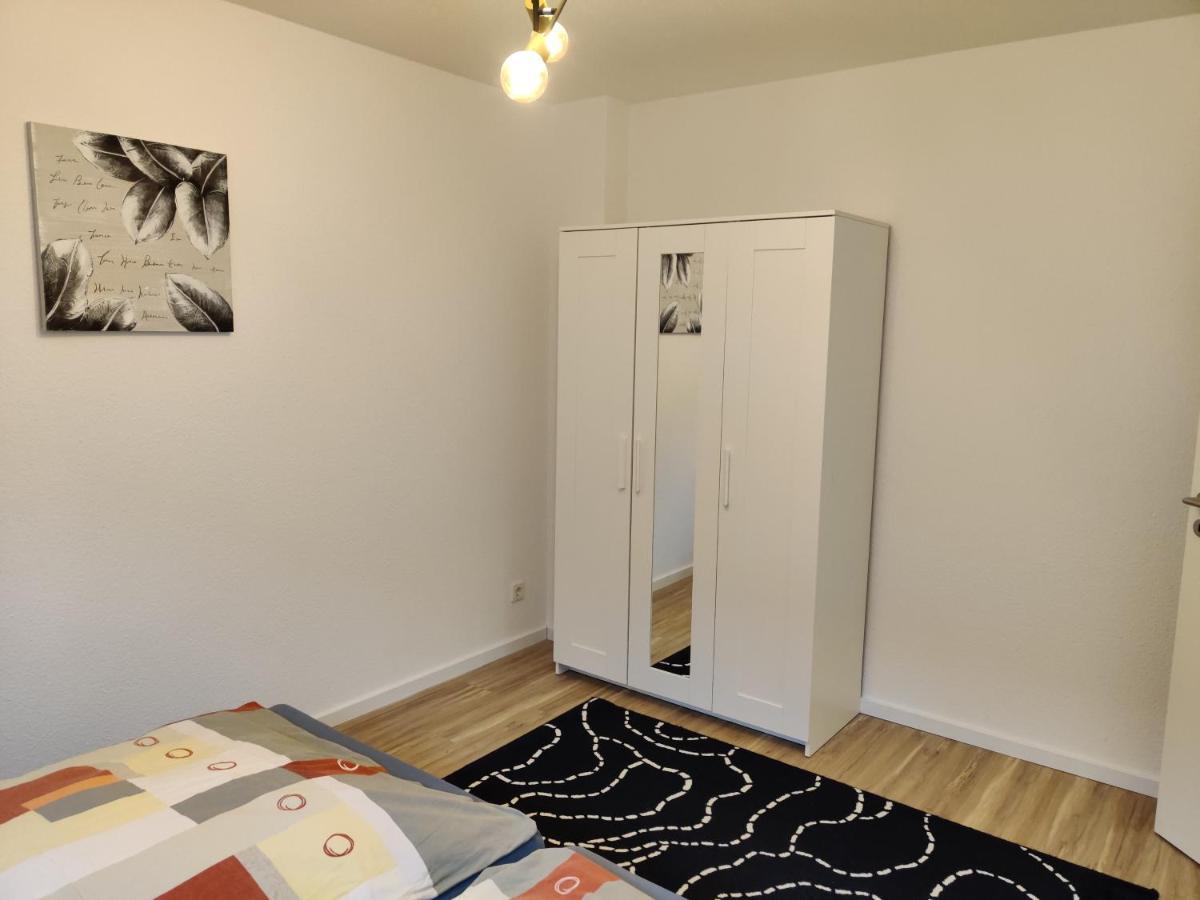 Moderne Neubau Ferienwohnung Wiesbaden Esterno foto